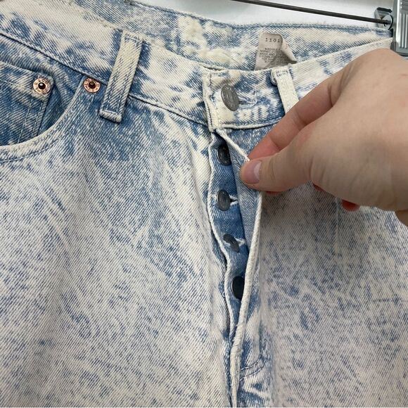 Vintage Levi’s Acid Wash High Waisted Jeans - Picture 7 of 12